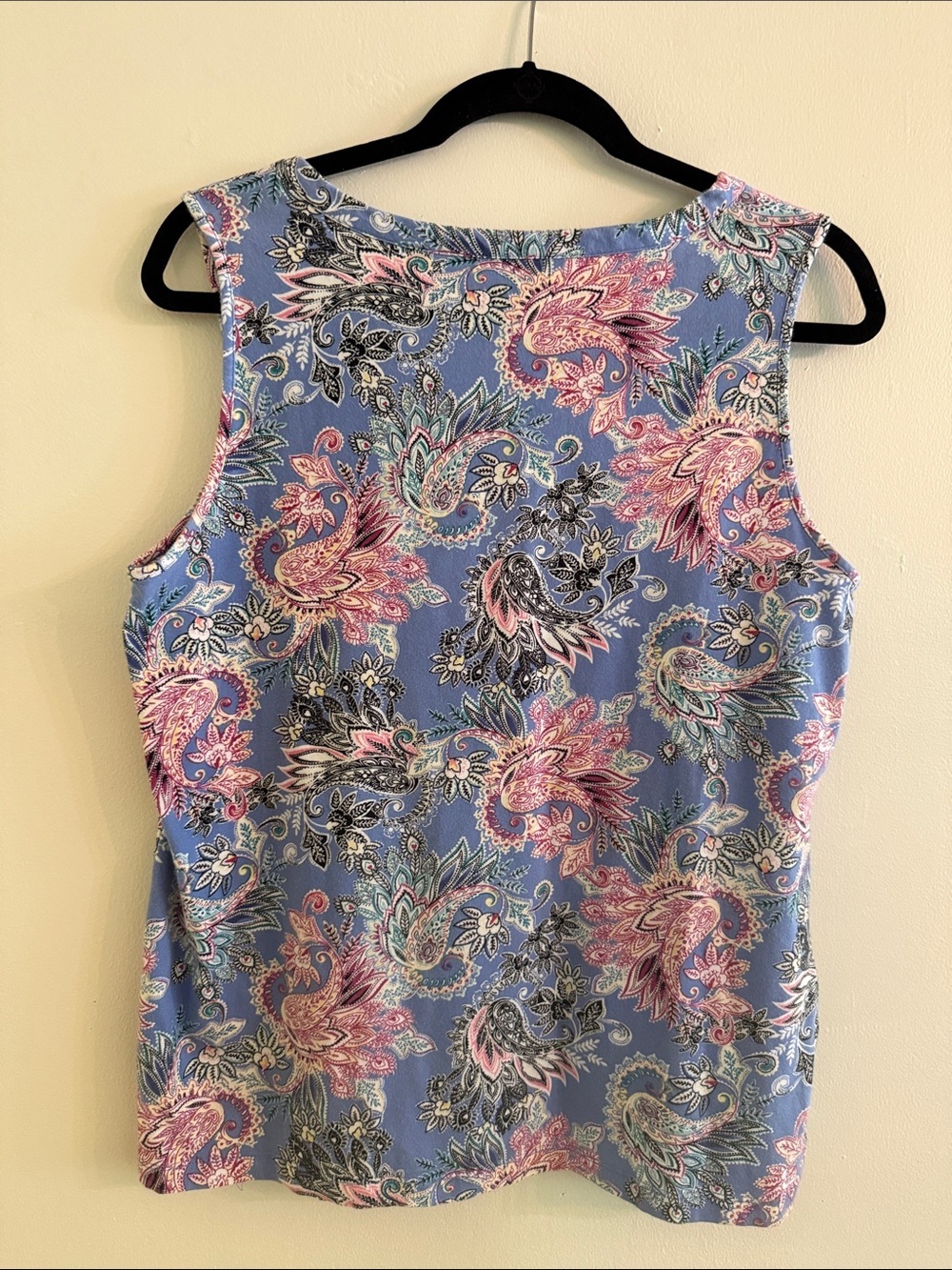 Talbots Blue and Pink Paisley Sleeveless V-Neck Top Size Large - Picture 2 of 5